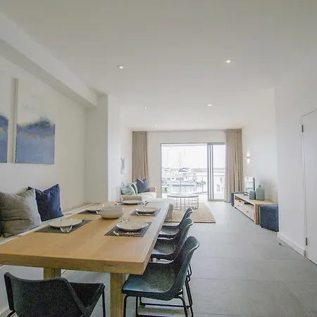 810 Marina Village