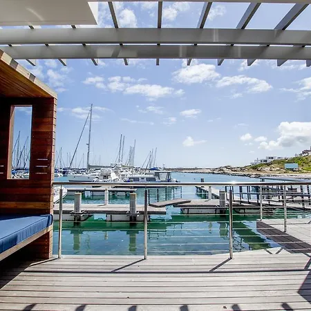 810 Marina Village *